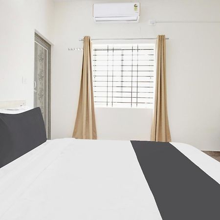 Hotel O Sri Manjunatha Deluxe Suites 班加罗尔 外观 照片