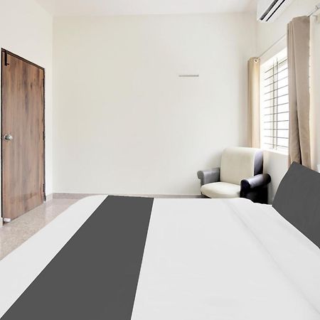 Hotel O Sri Manjunatha Deluxe Suites 班加罗尔 外观 照片