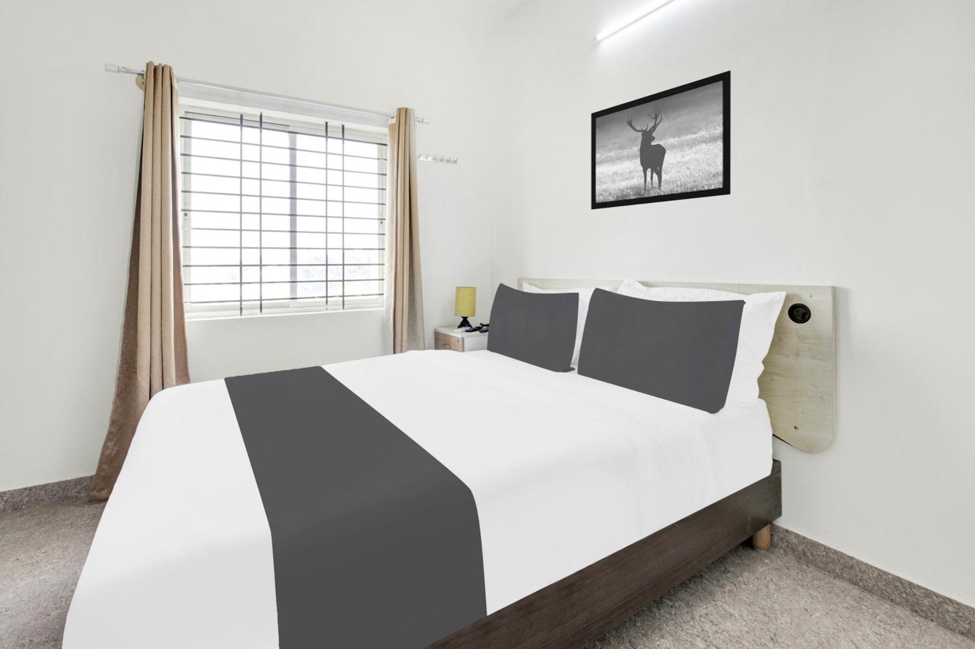 Hotel O Sri Manjunatha Deluxe Suites 班加罗尔 外观 照片