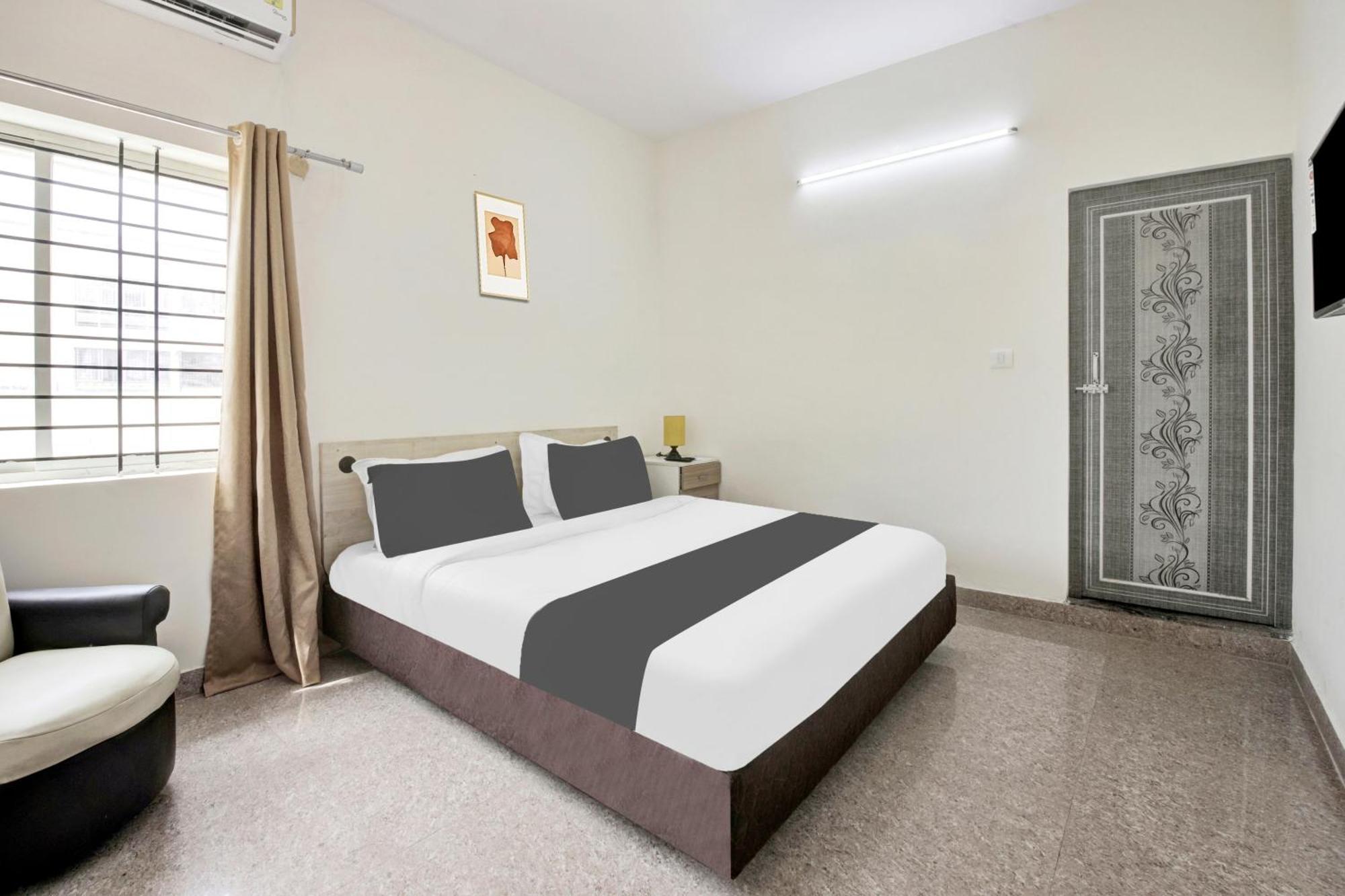 Hotel O Sri Manjunatha Deluxe Suites 班加罗尔 外观 照片